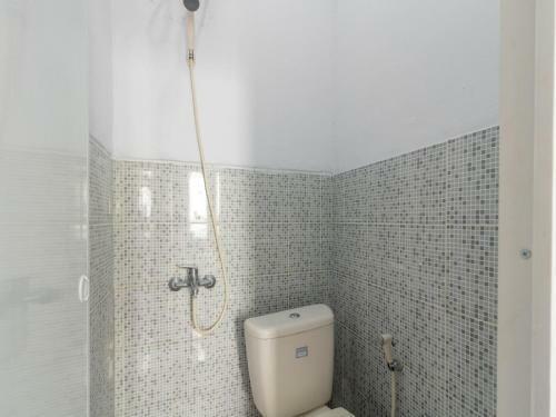 Hostal Reddoorz Plus Near Taman Rasuna Menteng