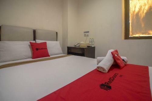 Hostal Reddoorz Near Rs Husada