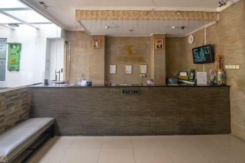 Hostal Reddoorz Near Rs Husada