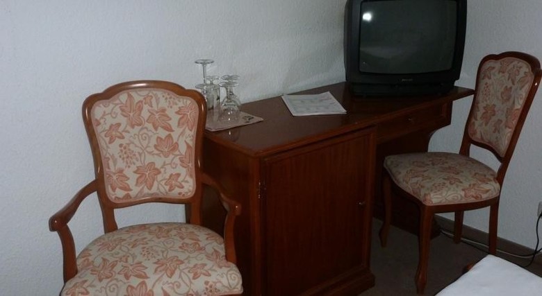 Hostal Hotel Alt-karow