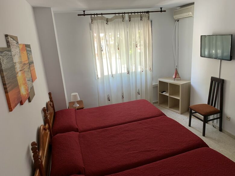Hostal Pensi�n Mediterraneo