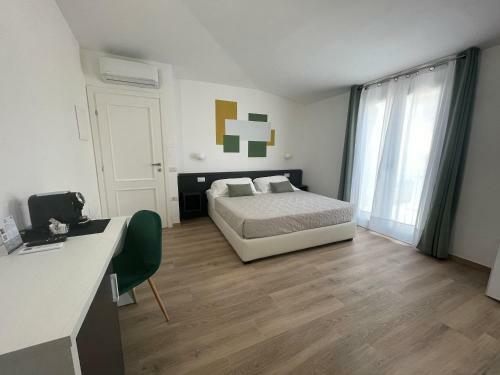 Hostal Admayora Guest House