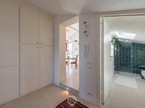 Panoramic Seaview Apartment - Near The Beach
