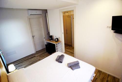 Bagus Room
