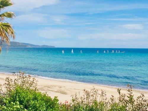 Villa By The Beach Sulla Spiaggia