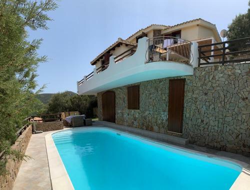 Villa Acquamarina Semi Detached Villa With Private Pool And Wifi