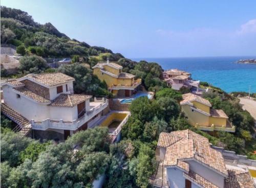 Villa Acquamarina Semi Detached Villa With Private Pool And Wifi