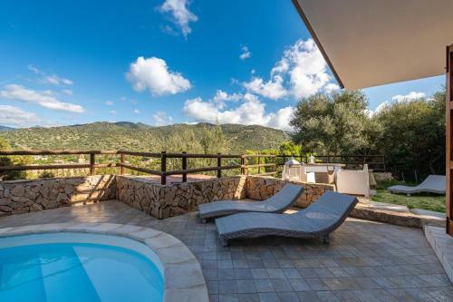 Villa Acquamarina Semi Detached Villa With Private Pool And Wifi