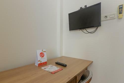Hotel Oyo 866 Idola Residence