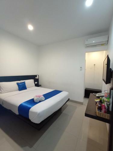 Hostal Puri Maju Hotel