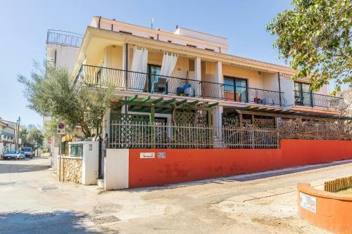 Melania Holidays Home - Via Lungomare