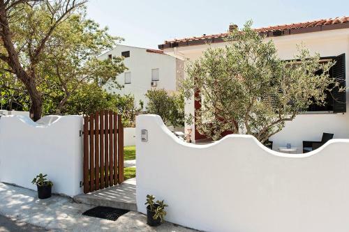 Casa Indipendente Con Giardino - Sardegna Settentrionale