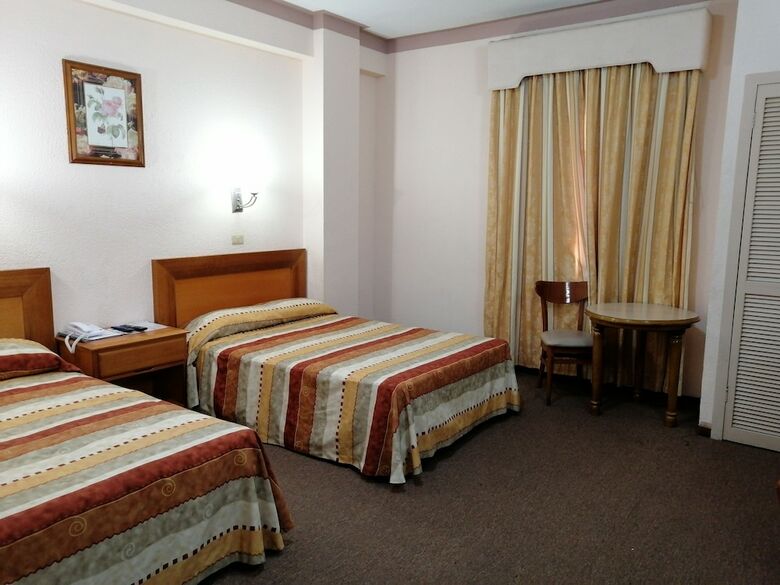 Hotel Astromundo