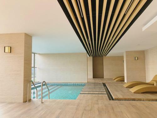 Gold Coast Pik Sea View Apartments By Longesuites