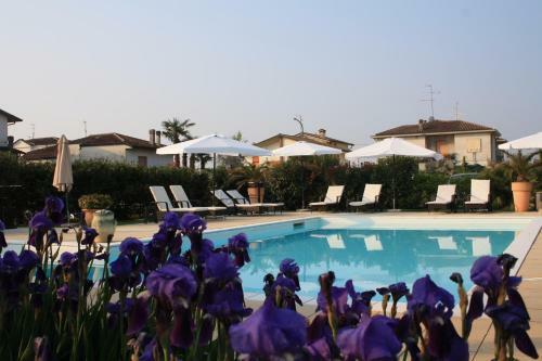 Hostal Villa Rossella Con Piscina