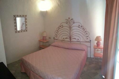 Villa Nrh Baja Sardinia Cottage
