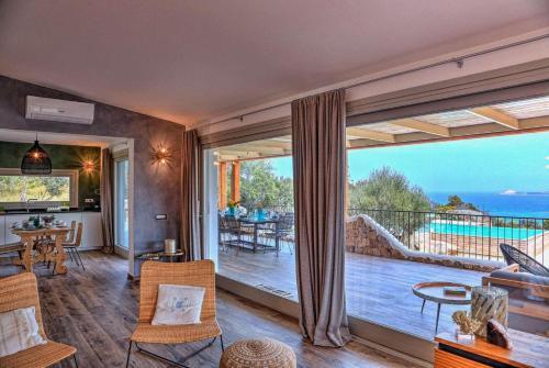 Villa Sea Silence