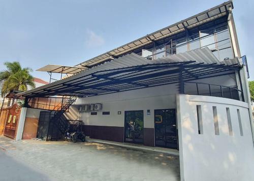 Albergue Cari 012 Bright Batavia
