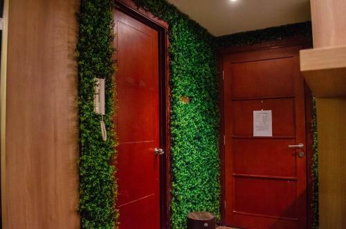 Royal Mediterania Garden Apartment, Central Park Mall