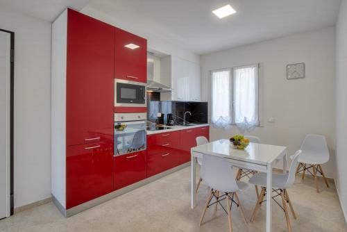 La Sensa Apartments