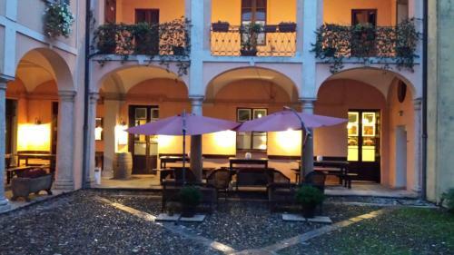 Hostal Archi E Colonne