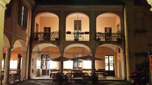 Hostal Archi E Colonne