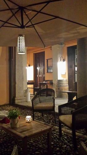 Hostal Archi E Colonne