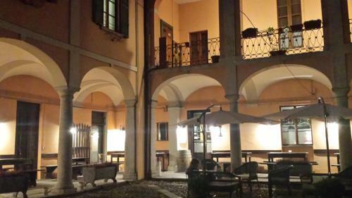 Hostal Archi E Colonne