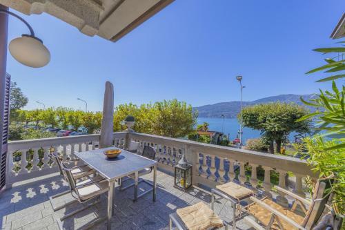 Apartamento Appartamento Suna La Terrazza