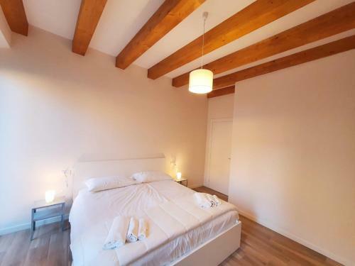 Eleonora Lake Apartements