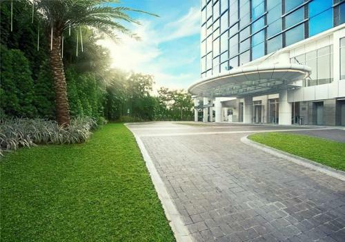 Three-bedroom Executive Serviced Apartment