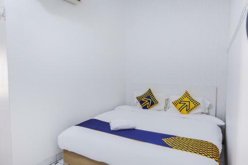 Hotel Oyo 2628 Kartini Residence