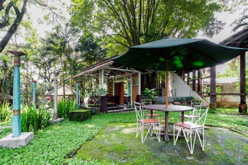 Hotel Oyo 2628 Kartini Residence