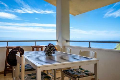 Hostal The Olive Tree - Seaview Apartment
