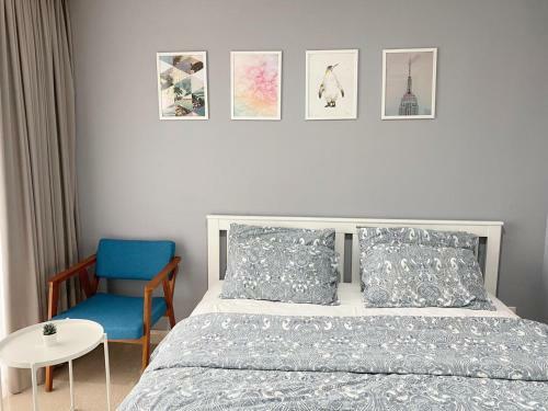 Cozy Stay @ Gold Coast Pik Sea View Apartment