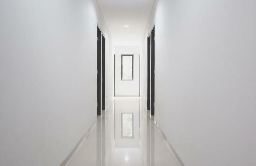 Hotel Urooms Panglima Polim
