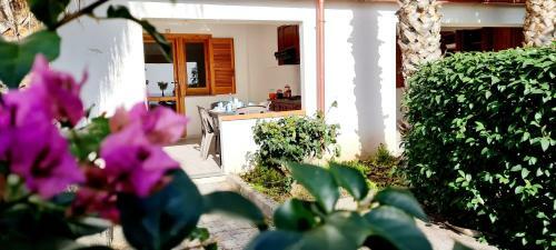 Ninfa Sul Mare Apartments
