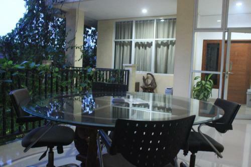 Hotel Ragunan Residence Syaridin