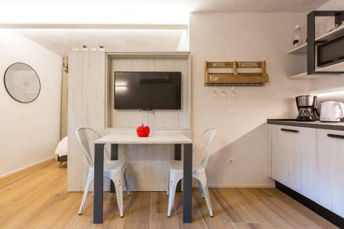 Borgo Cantagallo Casa Olivia 1