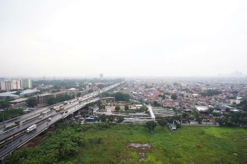 Green Pramuka Apartement By Vici