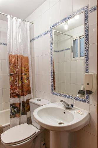 Hostal Residencia Gibrale�n