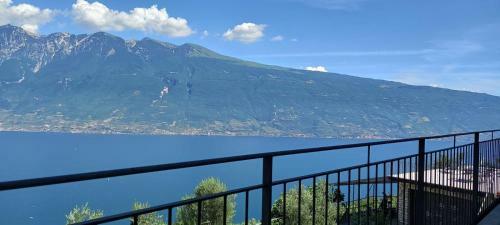 Apartamento Albergo Diffuso - Le Scuole Con Vista Lago