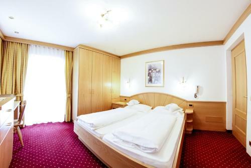 Bed & Breakfast Garni Crepaz