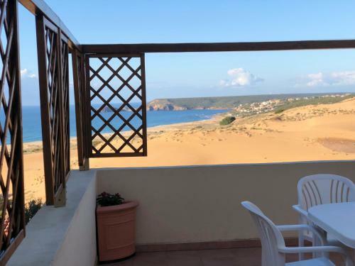 Torre Dei Corsari Mit Aussicht Auf Meer Und Dune