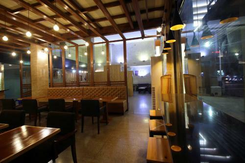 Altona Hotel