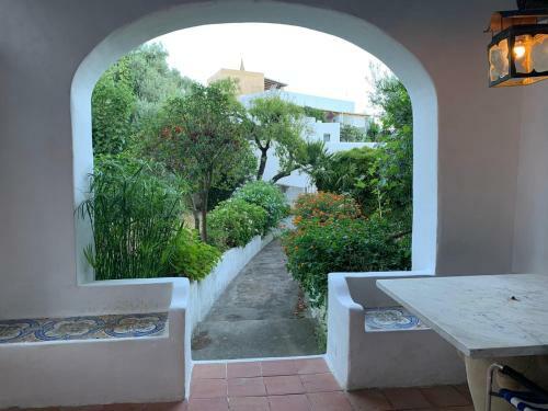 Casa Rosa E Casa Stella - Panarea Centro