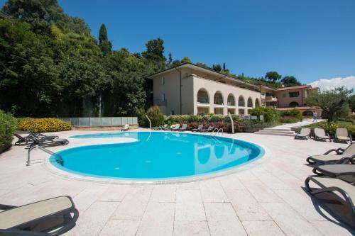 La Cascata Apartments With Pool By Wonderful Italy