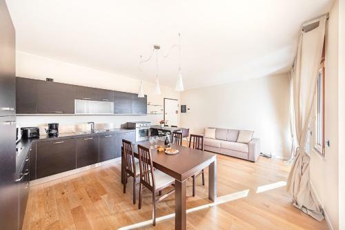 La Cascata Apartments With Pool By Wonderful Italy