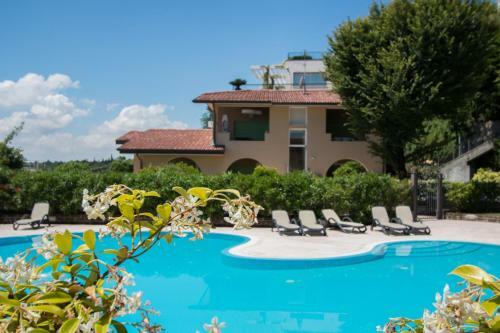 La Cascata Apartments With Pool By Wonderful Italy