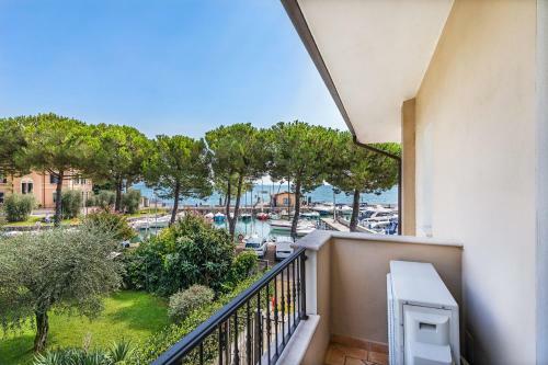 La Cascata Apartments With Pool By Wonderful Italy